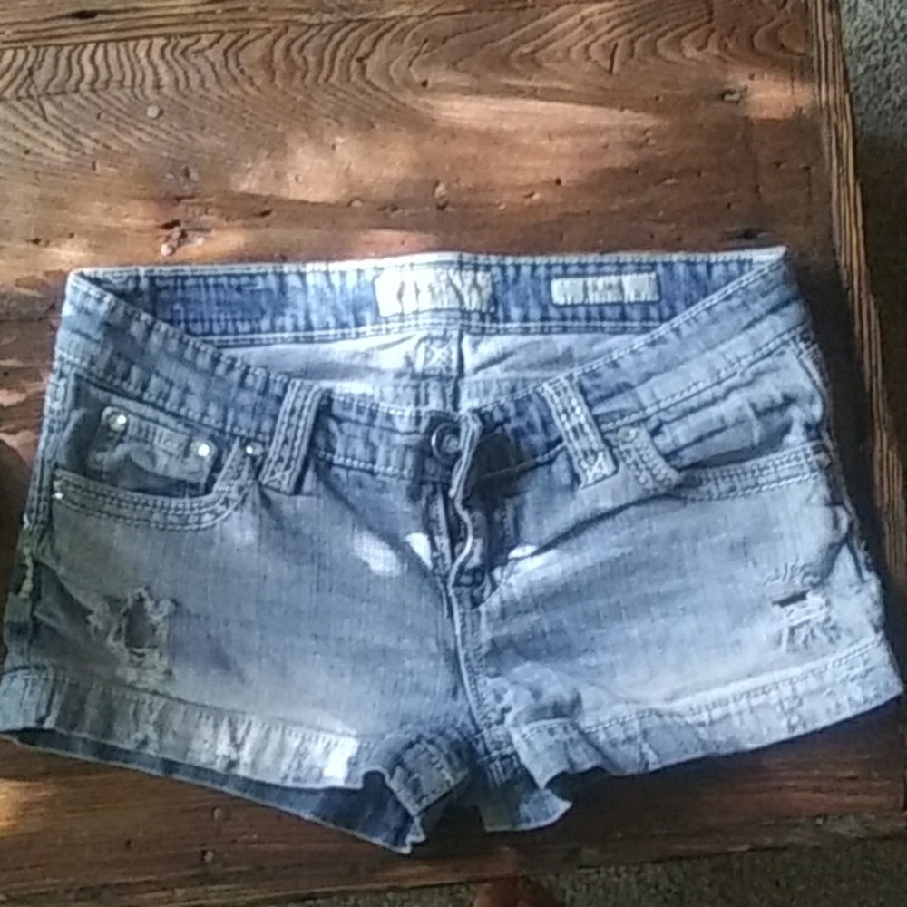 Daytrip Gemini Jean Shorts